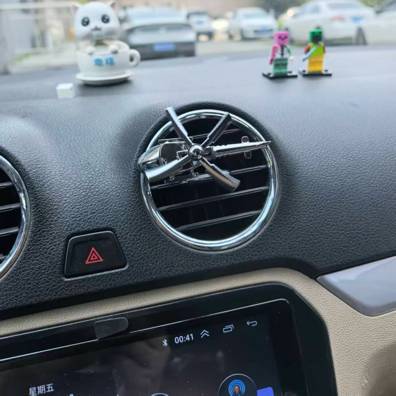 Car Air Vent Clip Fan Airplane - Aromatherapy Diffuser 评论和价格
